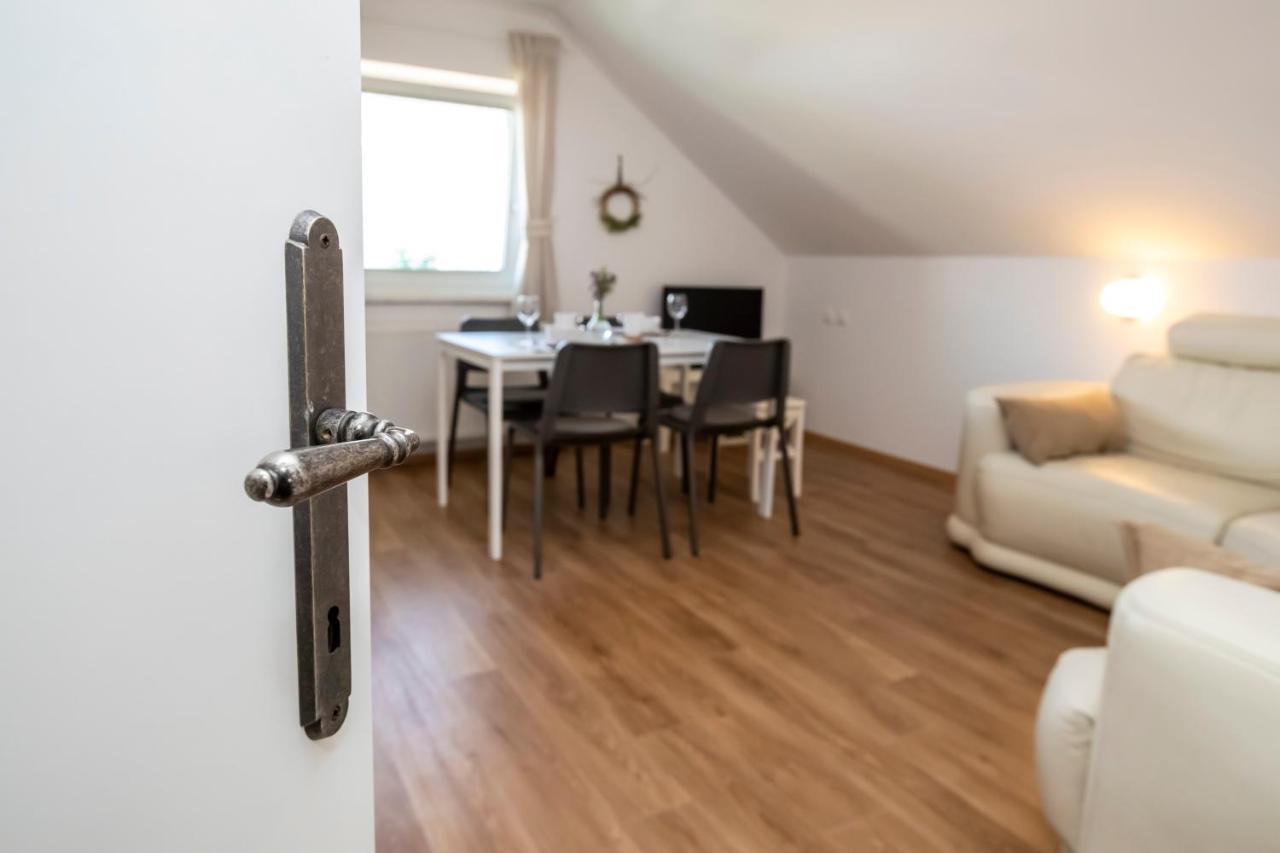 Apartmaji Rauter 博希尼 外观 照片